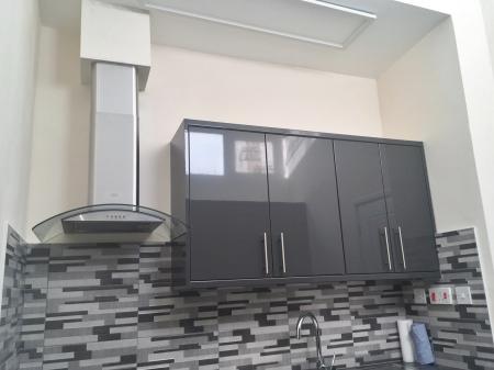 2 bedroom Flat to let in Reading Road, Yateley, GU46