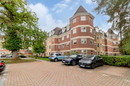 Elmhurst Court, Heathcote Road