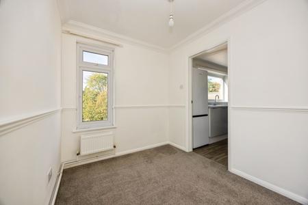 2 bedroom Flat for sale in Chantry Court, Church Road