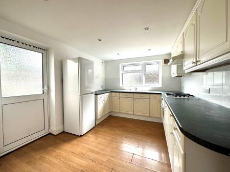 1 bedroom Flat for sale in Victoria Road, Wellesley, Aldershot, GU11