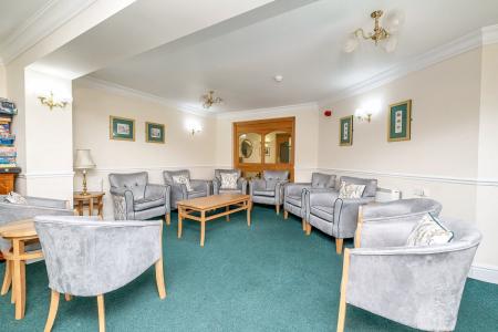 2 bedroom Flat for sale in Kingsley Court, Aldershot, GU11