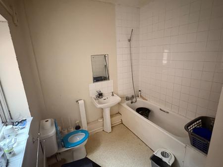 1 bedroom Flat to let in High Street, Aldershot, GU11