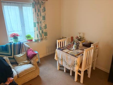1 bedroom Flat to let in High Street, Aldershot, GU11