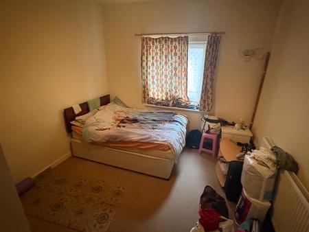 1 bedroom Flat to let in High Street, Aldershot, GU11