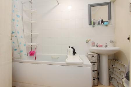 2 bedroom Flat for sale in Andover Road, Ludgershall, SP11