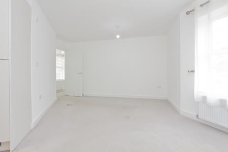 2 bedroom Flat for sale in Draper close, Augusta Park, Andover, SP11