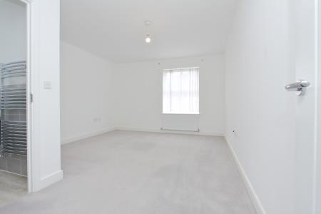 2 bedroom Flat for sale in Draper close, Augusta Park, Andover, SP11
