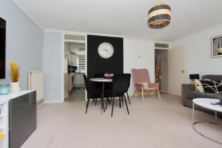 3 bedroom End of terrace house for sale in Launcelot Close, Andover, SP10