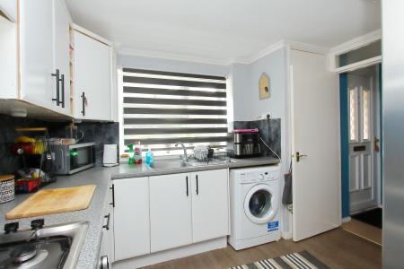 3 bedroom End of terrace house for sale in Launcelot Close, Andover, SP10