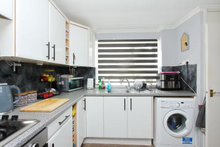 3 bedroom End of terrace house for sale in Launcelot Close, Andover, SP10