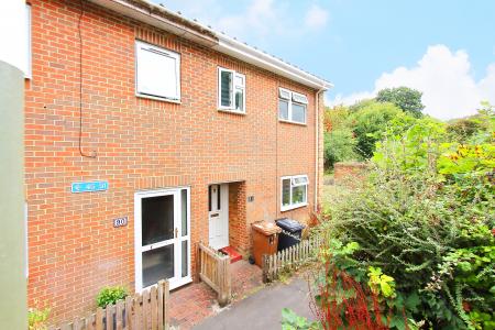 3 bedroom End of terrace house for sale in Launcelot Close, Andover, SP10