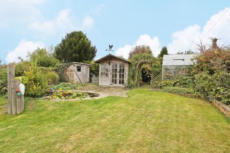 4 bedroom Bungalow for sale in Parkhouse Road, Shipton Bellinger, SP9