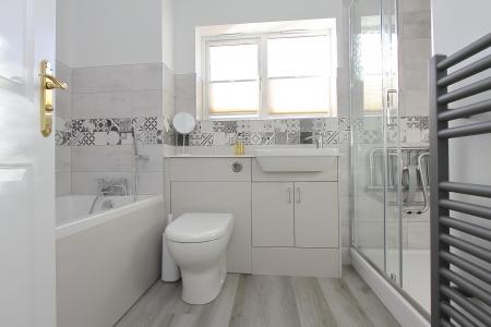 4 bedroom Detached house for sale in St Swithin Way, Andover, Andover, SP10