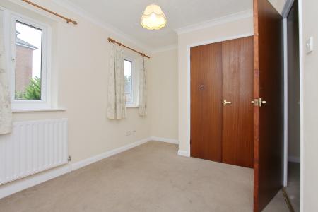 2 bedroom Terraced House for sale in Walled Meadow, Andover, SP10