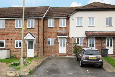 2 bedroom Terraced House for sale in Walled Meadow, Andover, SP10