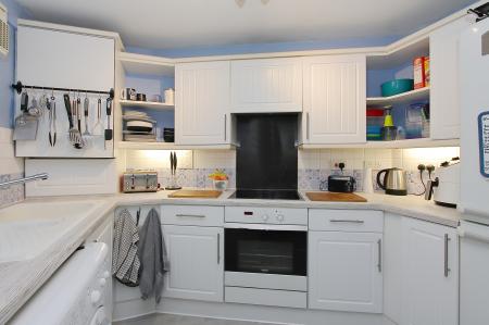 1 bedroom Flat for sale in Clarence Court, Andover, Andover, SP10