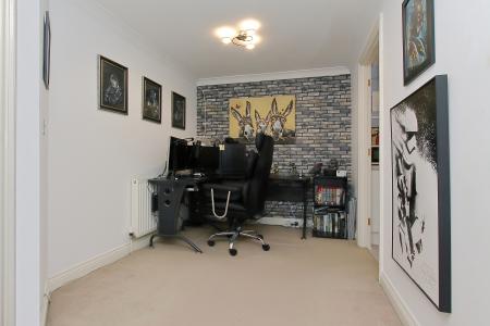 1 bedroom Flat for sale in Clarence Court, Andover, Andover, SP10