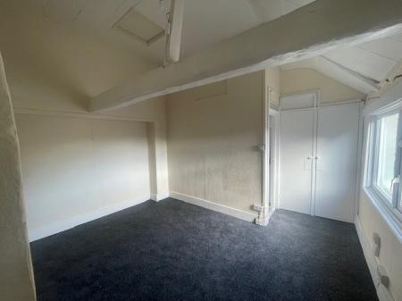 1 bedroom Flat to let in 154 Junction Road, Andover, SP10