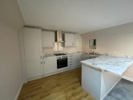 1 bedroom Flat to let in High Street, Andover, Andover, SP10