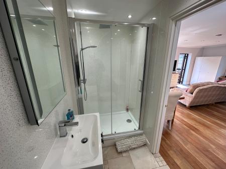 1 bedroom Studio flat to let in Wildhern, Wildhern, SP11