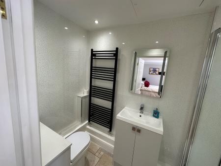 1 bedroom Studio flat to let in Wildhern, Wildhern, SP11