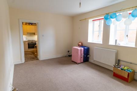 2 bedroom Flat to let in Junction Road, Andover, SP10