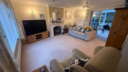 3 bedroom Link detached house for sale in Cherry Tree Drive, Cirencester, GL7