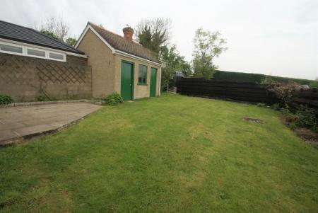 3 bedroom Semi-detached house to let in Sarson Close, Amport, SP11
