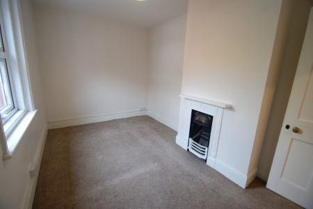 3 bedroom Terraced House to let in High Street, Shipton Bellinger, SP9