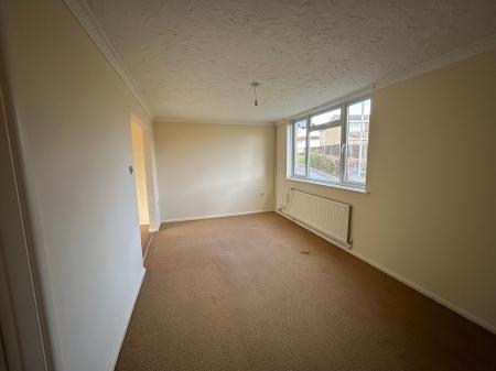 3 bedroom Semi-detached house to let in Armstrong Rise, Charlton, SP10