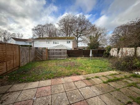 3 bedroom Semi-detached house to let in Armstrong Rise, Charlton, SP10