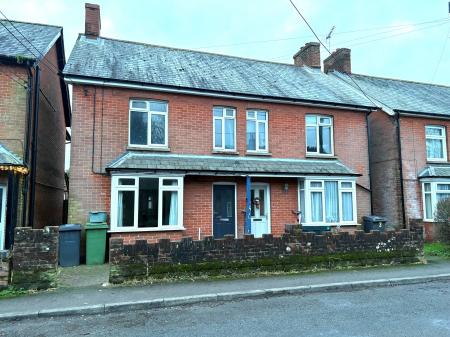 3 bedroom Semi-detached house to let in Denham Terrace, St Mary Bourne, SP11