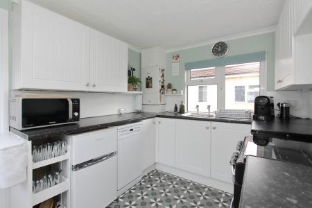1 bedroom Park home for sale in Harewood Park, Andover, Andover, SP11