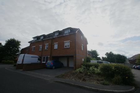 Vincent Drive, Andover, SP10