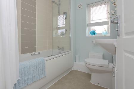 4 bedroom Terraced House for sale in Locksbridge Road, Andover, Andover, SP11