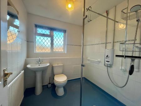 4 bedroom Detached house for sale in Lillywhite Crescent, Andover, Andover, SP10