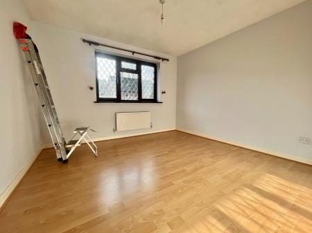 4 bedroom Detached house for sale in Lillywhite Crescent, Andover, Andover, SP10