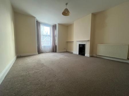 1 bedroom Flat to let in Junction Road, Andover, SP10