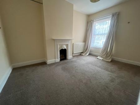 1 bedroom Flat to let in Junction Road, Andover, SP10