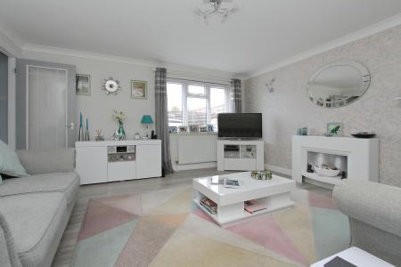 3 bedroom Semi-detached house for sale in Poynters close, Artists Way, Andover, SP10
