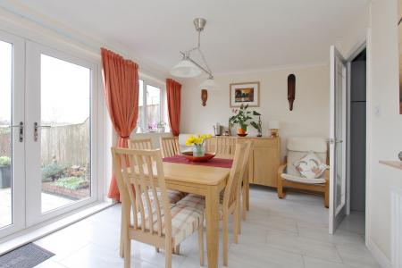 3 bedroom Semi-detached house for sale in Poynters close, Artists Way, Andover, SP10