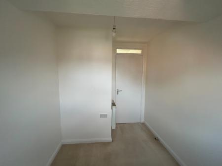 2 bedroom Flat to let in Vincent Drive, Andover, SP10
