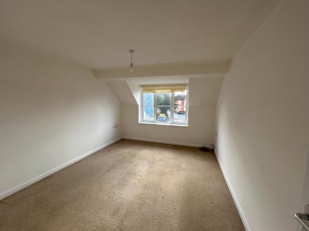 2 bedroom Flat to let in Vincent Drive, Andover, SP10