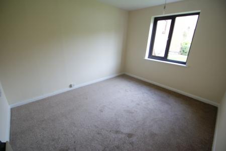 2 bedroom Flat to let in Penny Hill, Collingbourne, SN8