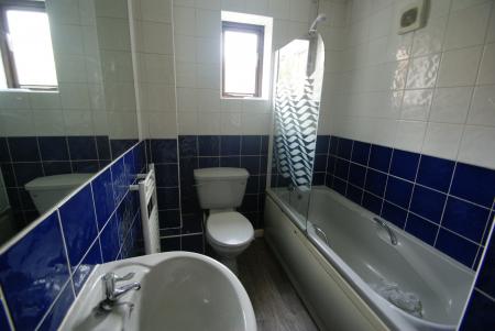 2 bedroom Flat to let in Penny Hill, Collingbourne, SN8