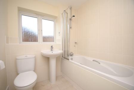 3 bedroom Terraced House to let in Colbred Walk, Augusta Park, Andover, SP11