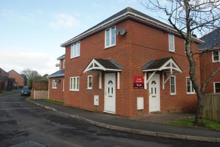 Station Approach, Ludgershall, SP11