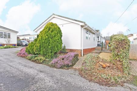 2 bedroom Park home for sale in Wessex Park, Winchester, SO21