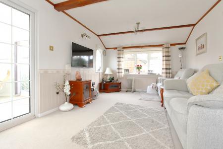 2 bedroom Park home for sale in Wessex Park, Winchester, SO21