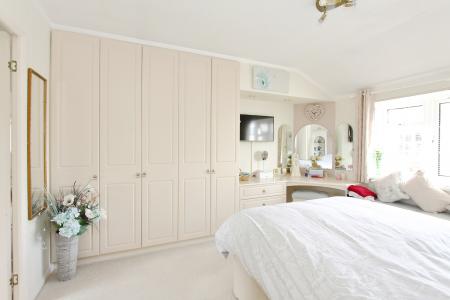 2 bedroom Park home for sale in Wessex Park, Winchester, SO21